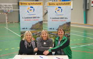 Skrifað undir samninga vegna 3. Landsmóts UMFÍ 50+ í Vík í Mýrdal