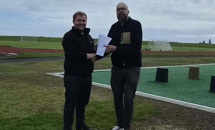 Samstarfssamningur undirritaður – USVS og Smiðjan