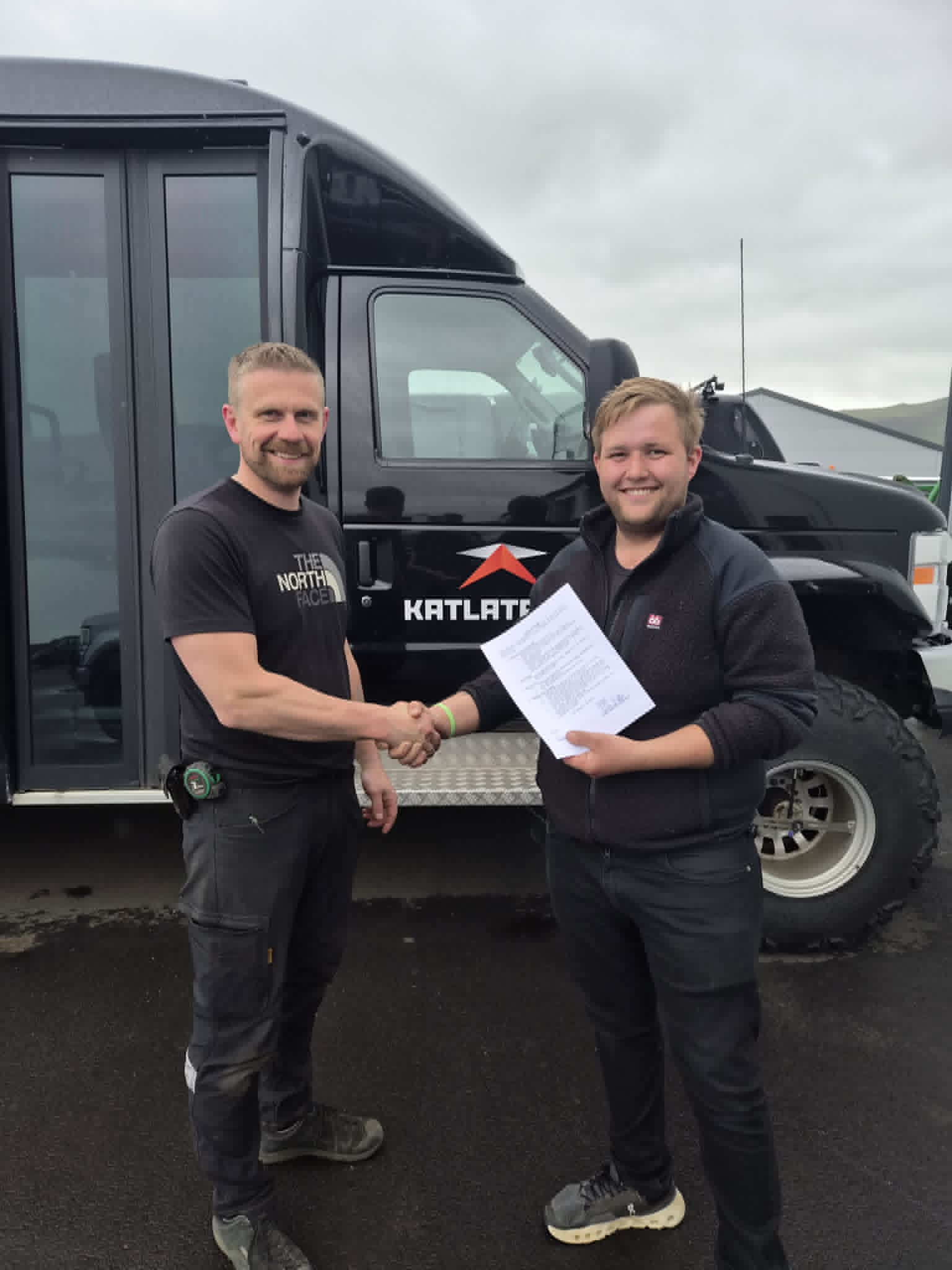 Samstarfssamningur undirritaður – USVS og Katlatrack